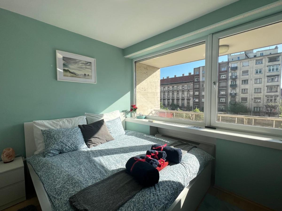 Luxury Apartment Dunapest With Spa And Pool Budapest Kültér fotó